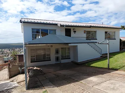 4 Bedroom House For Sale in Despatch - img