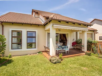 3 Bedroom Townhouse To Rent in Hillcrest - Fhc2.webp