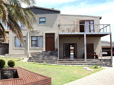 3 Bedroom House For Sale in Jeffreys Bay - 1wQH.webp