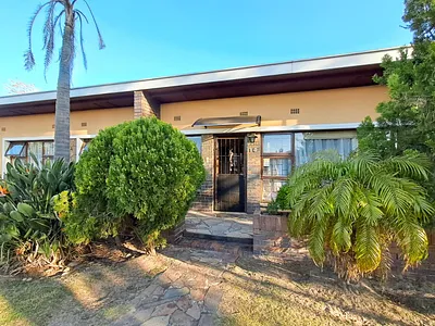 3 Bedroom House To Rent in Bellville - 3QKF.webp