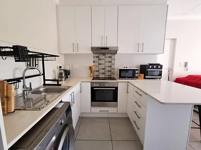 2 Bedroom Apartment To Rent in Blouberg - r32W.webp