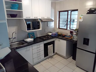 1 Bedroom Apartment To Rent in Sandton - img