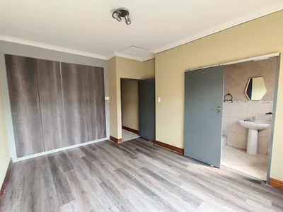 2 Bedroom Townhouse For Sale in Centurion - 7HgZ.webp