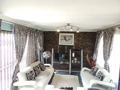 3 Bedroom House For Sale in Johannesburg - IyMh.webp