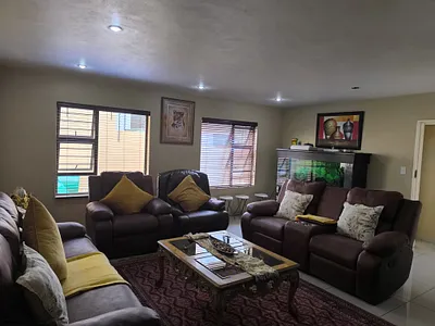 3 Bedroom House For Sale in Alberton - 7dHS.webp