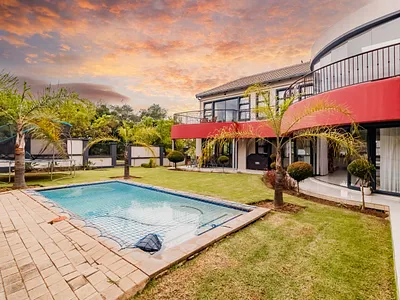 7 Bedroom House For Sale in Centurion - 1Dvd.webp