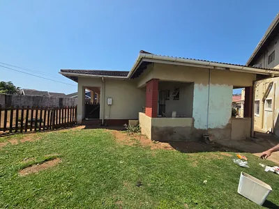 3 Bedroom House To Rent in Durban - img