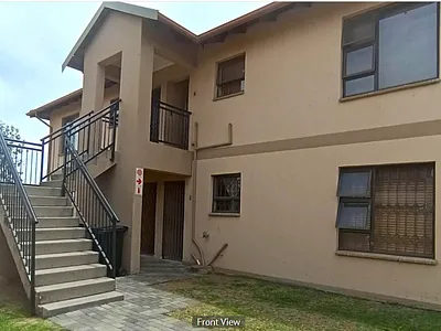 2 Bedroom Apartment For Sale in Boksburg - 13zw.webp