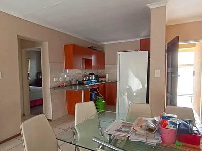 2 Bedroom Apartment For Sale in Boksburg - We11.webp