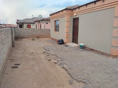 2 Bedroom House For Sale in Vanderbijlpark - h30P.webp