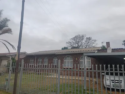 3 Bedroom House For Sale in Despatch - 8jYi.webp