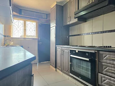 3 Bedroom House For Sale in Isipingo - img