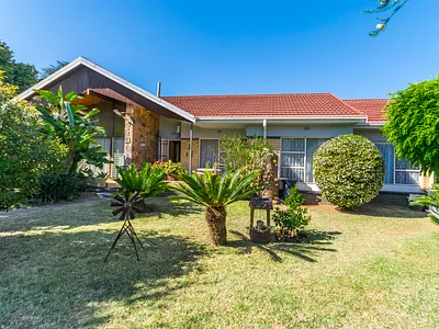 3 Bedroom House For Sale in Randfontein - L6cZ.webp