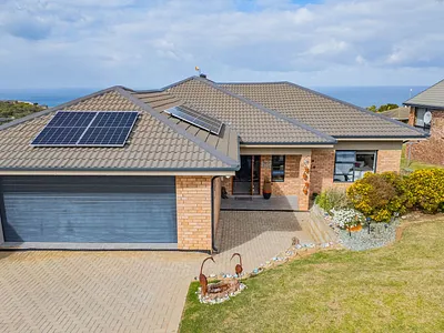4 Bedroom House For Sale in Mossel Bay - img