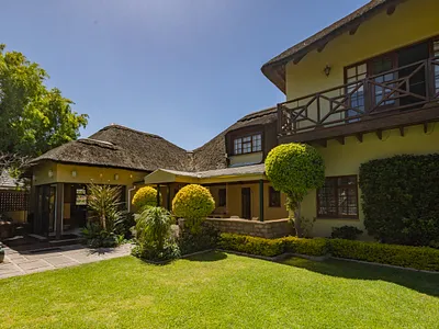 5 Bedroom House For Sale in Worcester - img