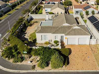 3 Bedroom House For Sale in Blouberg - f43I.webp