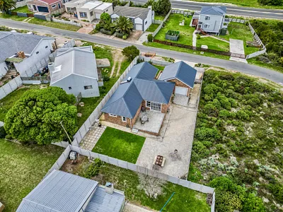 3 Bedroom House For Sale in Gansbaai - rFhG.webp