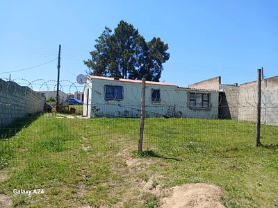 2 Bedroom House For Sale in East London - g45u.webp