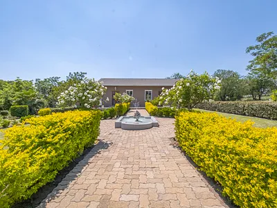 Farm For Sale in Randburg - ZJe8.webp