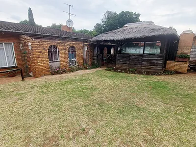 4 Bedroom House For Sale in Boksburg - img