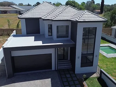 4 Bedroom House For Sale in Midrand - zoUi.webp