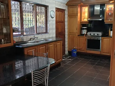 3 Bedroom House To Rent in Queensburgh - img