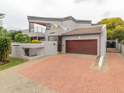 4 Bedroom House For Sale in Edenvale - 7pLS.webp