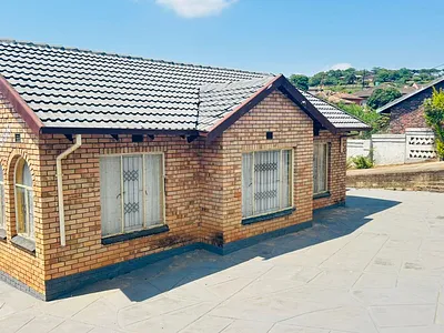3 Bedroom House For Sale in Louis Trichardt - img