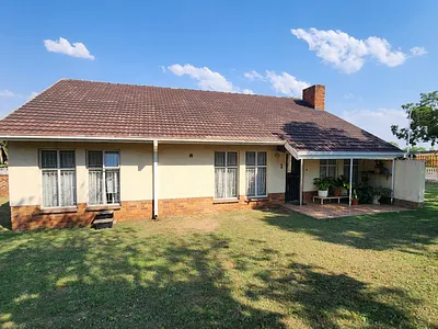 3 Bedroom House For Sale in Heidelberg - 8YIl.webp