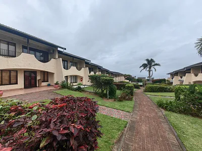 2 Bedroom Townhouse For Sale in Scottburgh - img