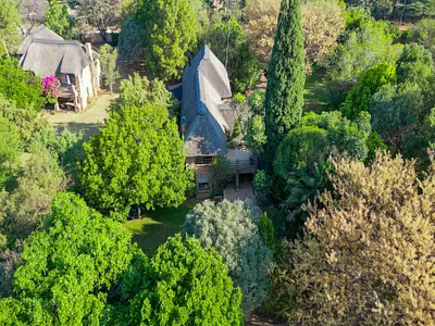 9 Bedroom House For Sale in Glen Austin, Midrand - wFpJ.webp
