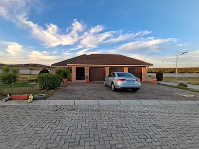 3 Bedroom House To Rent in Uitenhage - nMYJ.webp