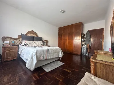 3 Bedroom Apartment For Sale in East London - hr6d.webp