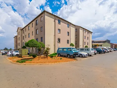 2 Bedroom Apartment For Sale in Soweto - ZO0Q.webp