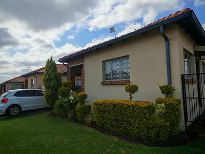 3 Bedroom House For Sale in Rustenburg - ntka.webp