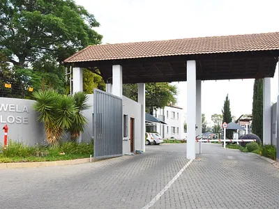 2 Bedroom Apartment For Sale in Sandton - BgYP.webp