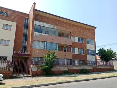2 Bedroom Apartment For Sale in Johannesburg - cn4j.webp