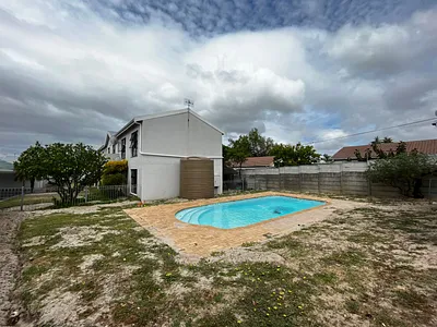 1 Bedroom Apartment To Rent in Brackenfell - CMI6.webp