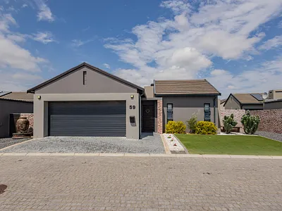 3 Bedroom House For Sale in Kuils River - Oy9R.webp