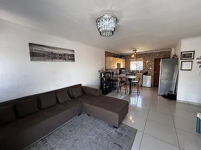2 Bedroom Townhouse For Sale in Edenvale - te1Q.webp