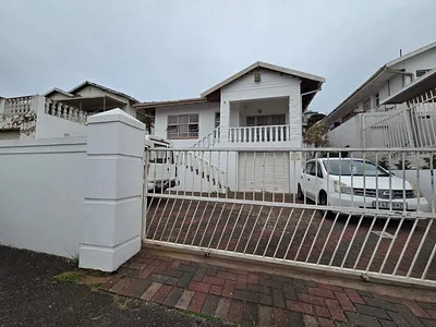 3 Bedroom House For Sale in Durban - 77FP.webp