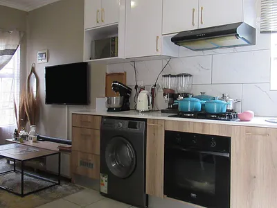 2 Bedroom House For Sale in Johannesburg - hrjw.webp