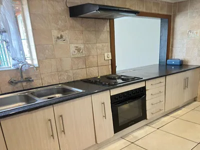 3 Bedroom House For Sale in Johannesburg - fmH5.webp
