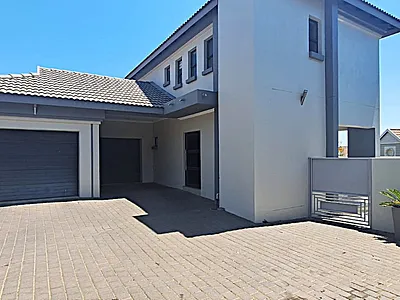 3 Bedroom Apartment For Sale in Pretoria - biWO.webp