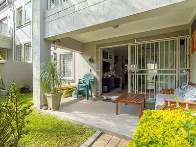 2 Bedroom Apartment For Sale in Sandton - 5H2v.webp