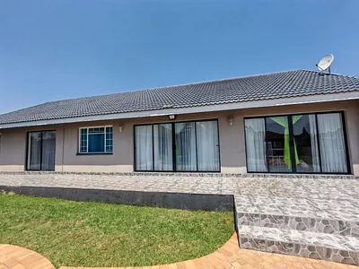 5 Bedroom House For Sale in Sasolburg - Hmus.webp