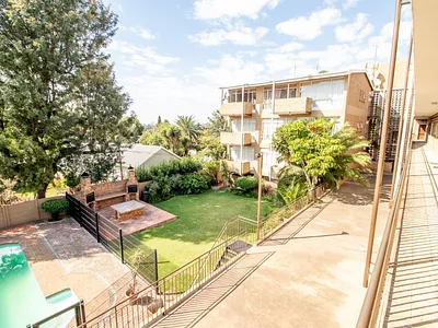 2 Bedroom Townhouse For Sale in Kempton Park - img