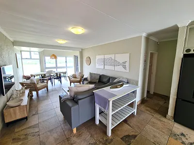 3 Bedroom Apartment For Sale in Jeffreys Bay - qRlG.webp