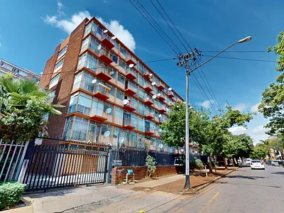 1 Bedroom Apartment For Sale in Pretoria - t2gW.webp
