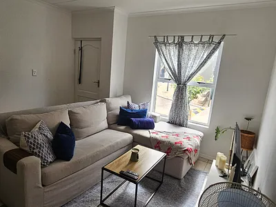 2 Bedroom Apartment To Rent in Paarl - YkUD.webp